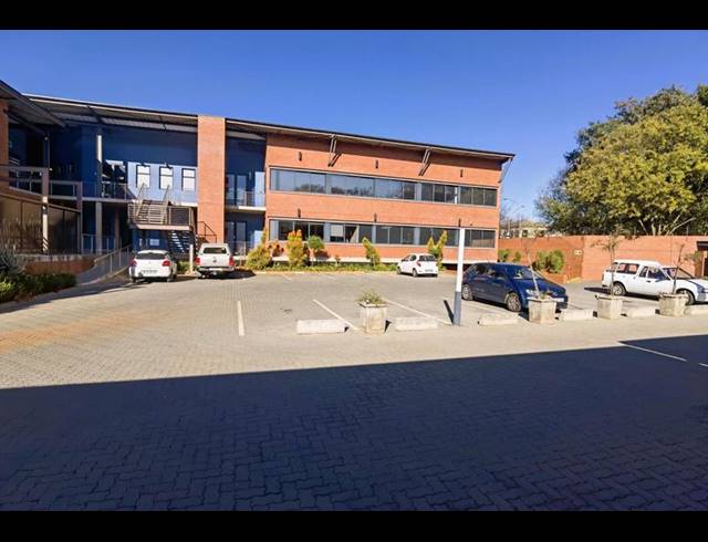 BUSINESS PROPERTY TO RENT IN LYNNWOOD